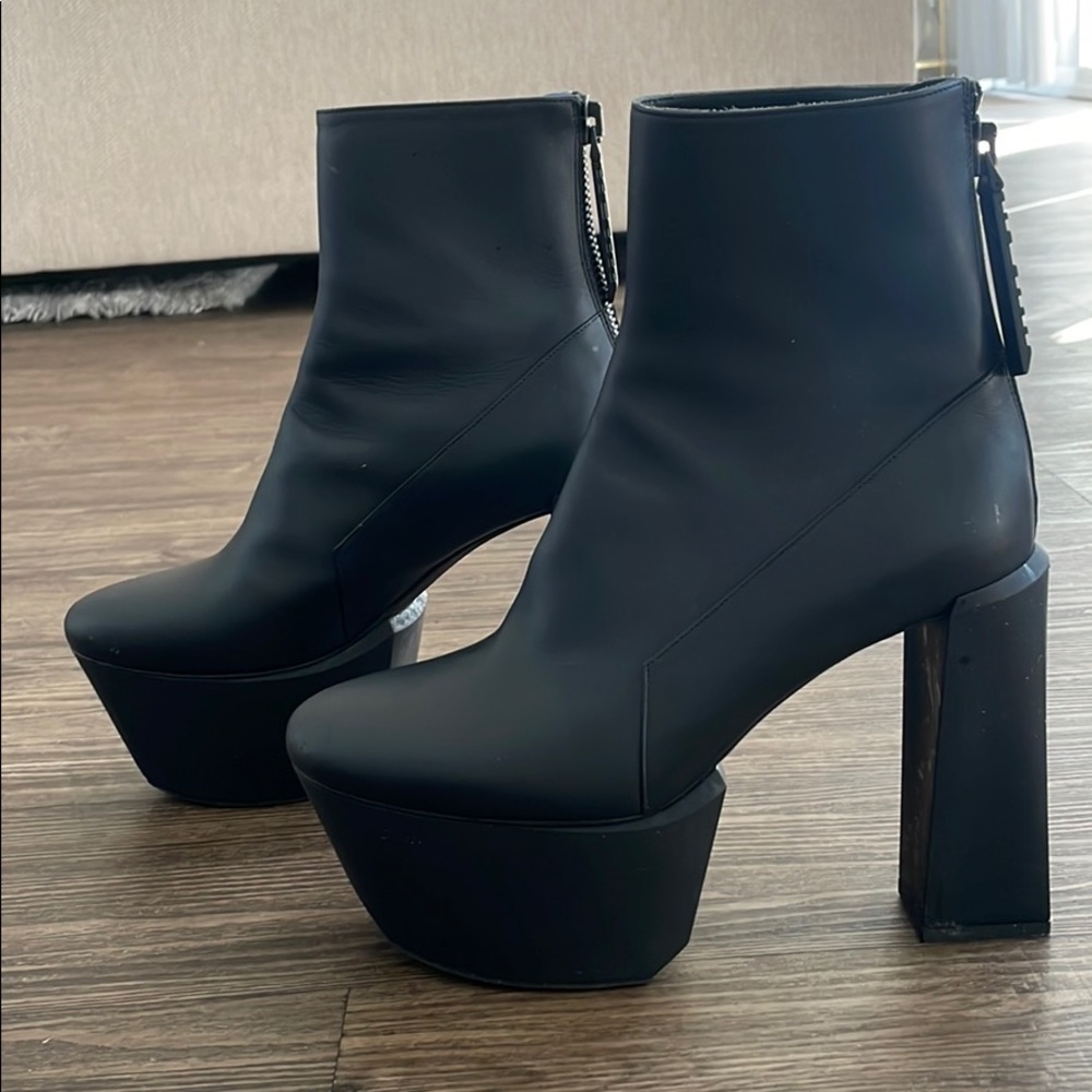 Haiki 651 Boots